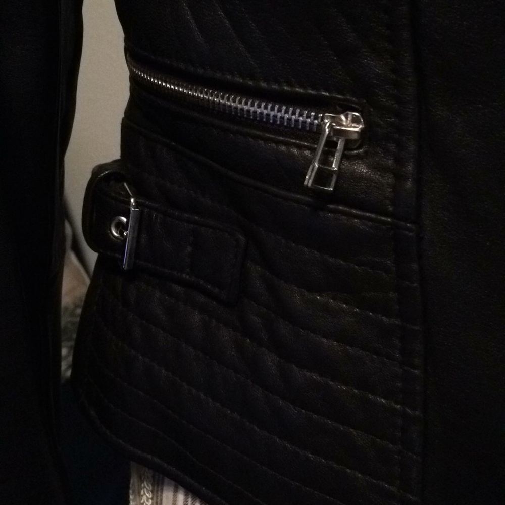 Leather Jacket - Picture 4 of 8